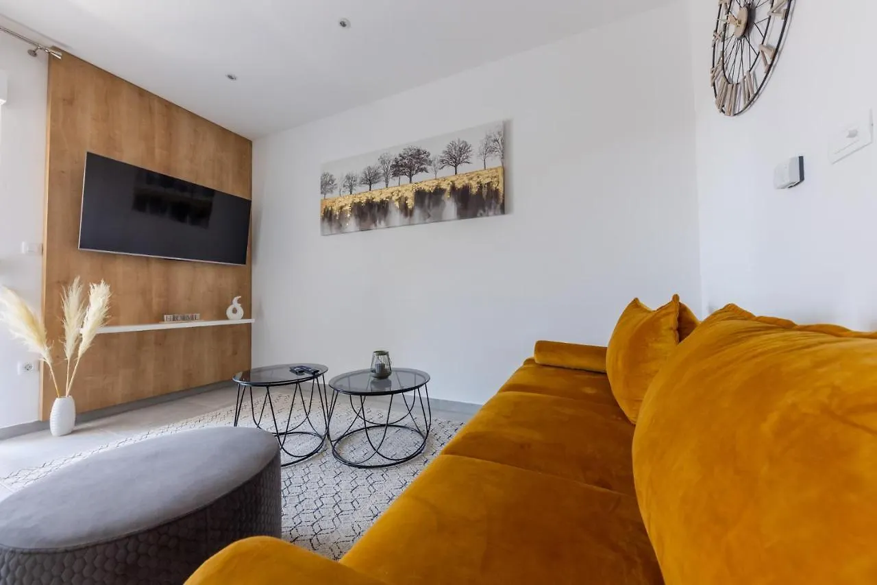 Apartment Apartman Sisters - Free Parking Trogir