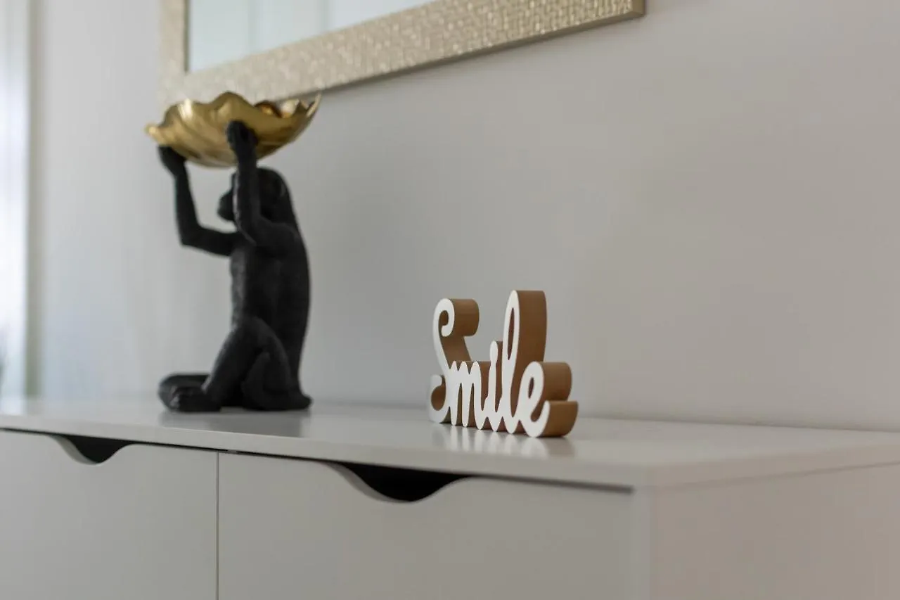 Apartman Sisters - Free Parking Trogir Apartment