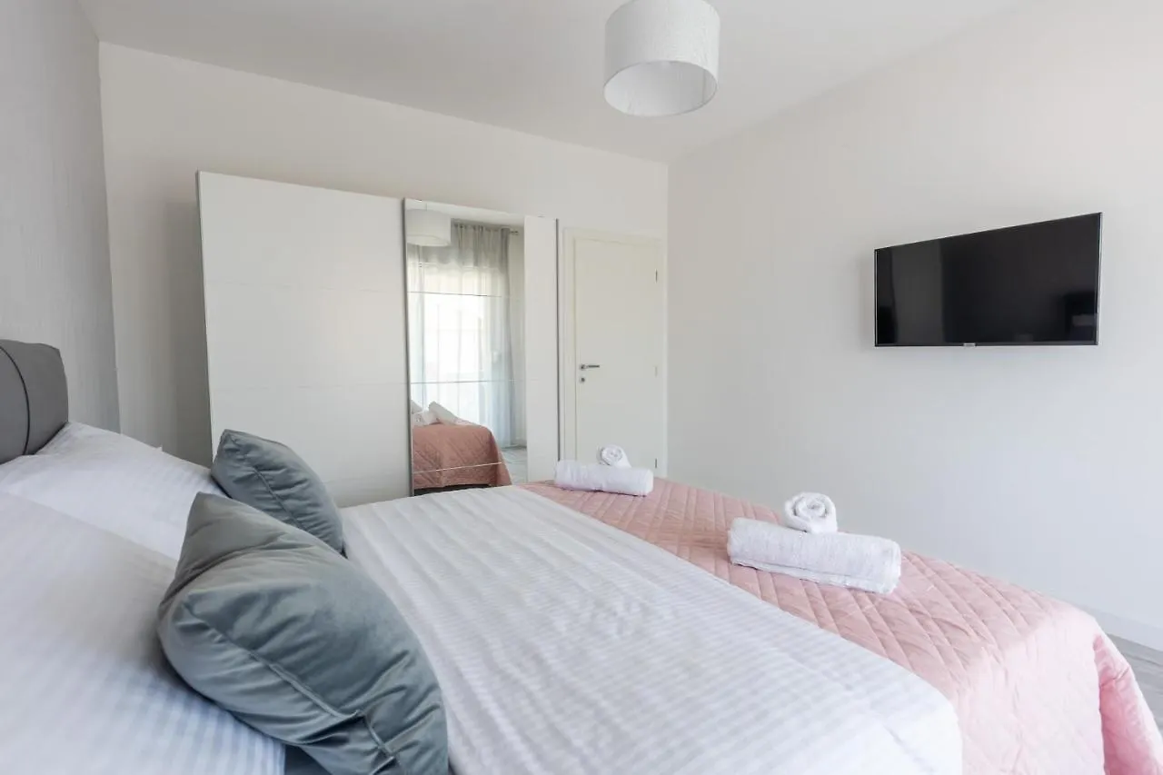Apartman Sisters - Free Parking Trogir 0*,