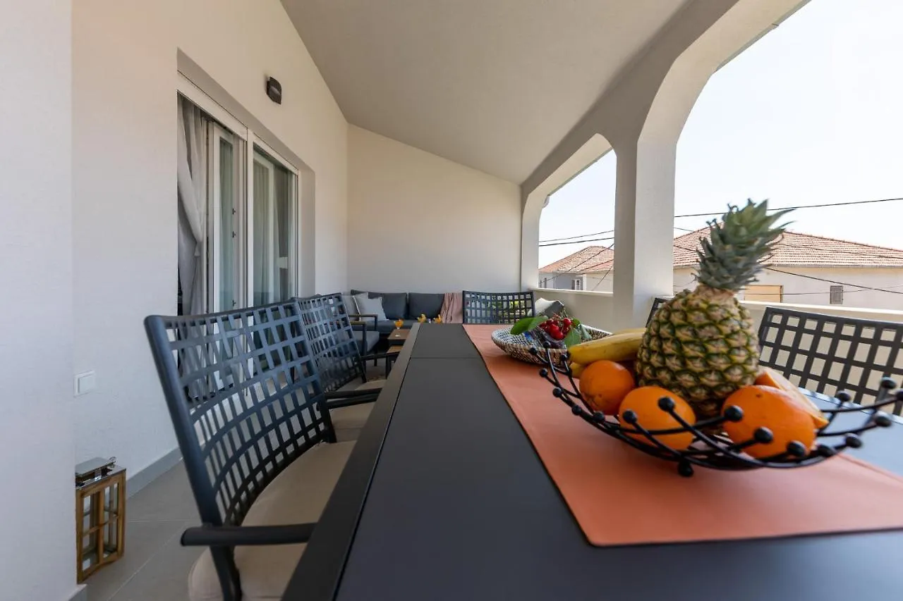 Apartman Sisters - Free Parking Trogir Croatia