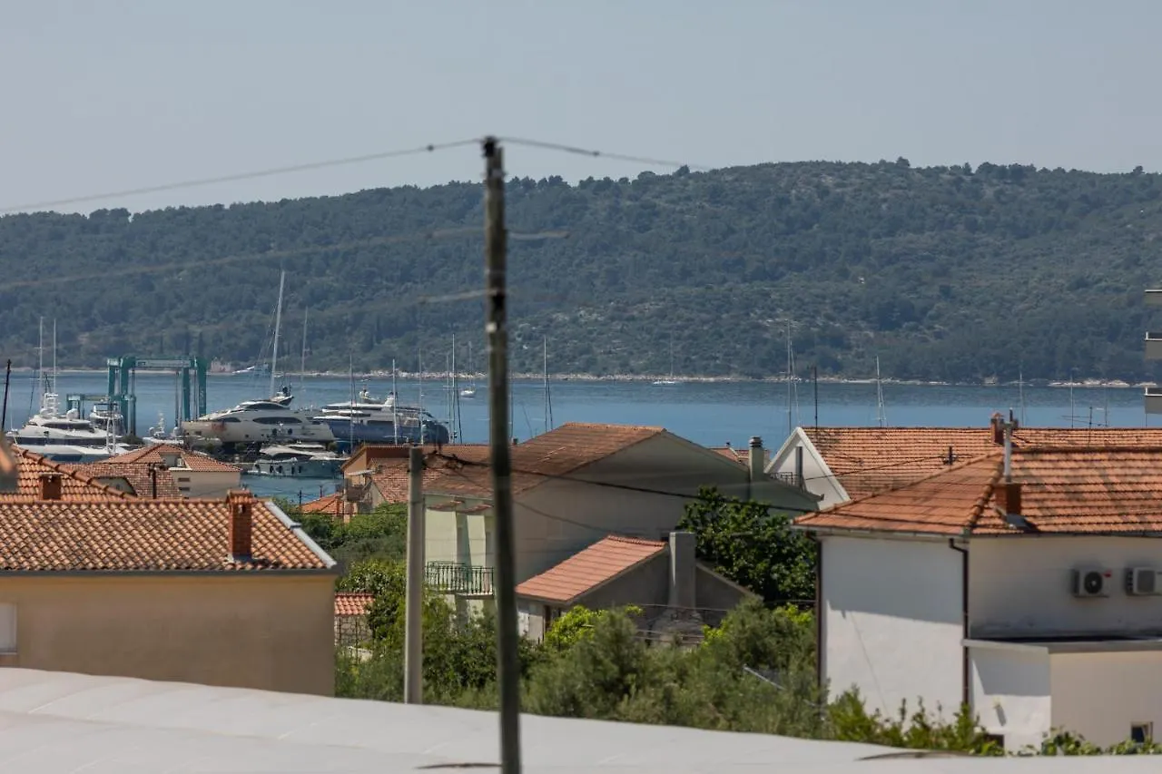 Apartment Apartman Sisters - Free Parking Trogir